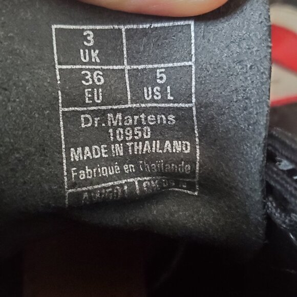 Union Jack Dr. Martens Size 5 Womens - Picture 10 of 12